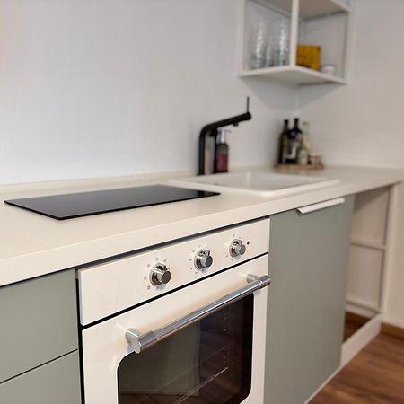 Pfaelzer Hexenhaeuschen In Edesheim Apartment Luaran gambar