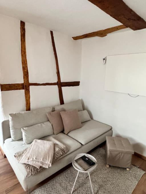 Pfaelzer Hexenhaeuschen In Edesheim Apartment Luaran gambar