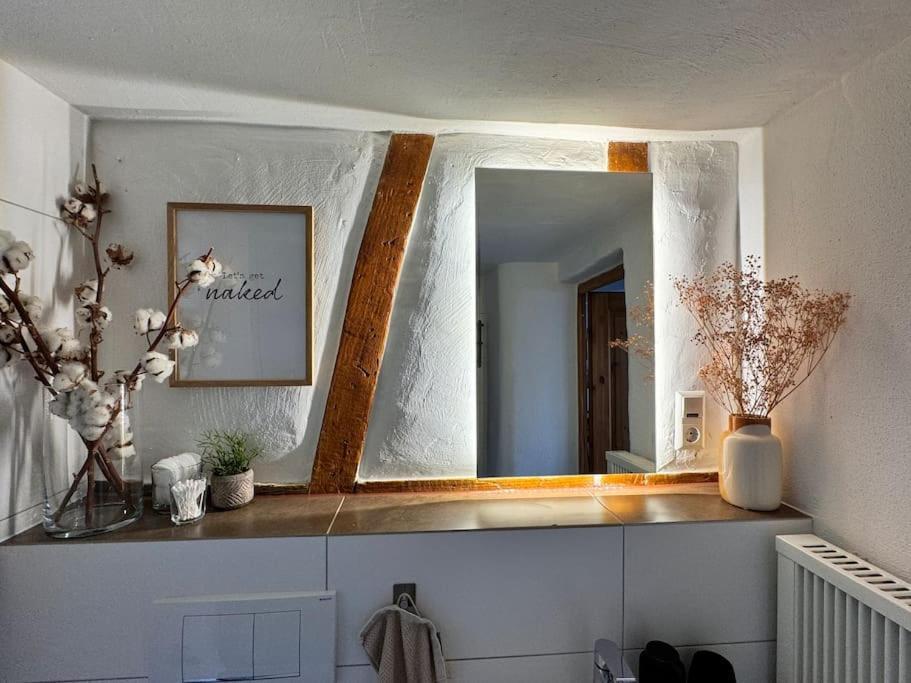 Pfaelzer Hexenhaeuschen In Edesheim Apartment Luaran gambar
